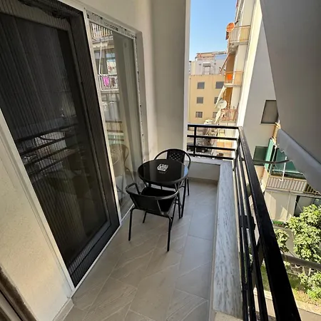 Omar Appartement Golem (Tirana)